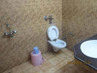 Hotel Ajaya พาราณสี ภายนอก รูปภาพ